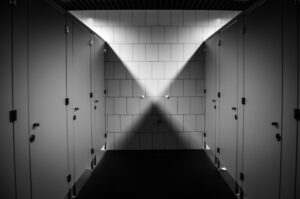 Read more about the article Do People Think You’re Going #2? A Common Shy Bladder Fear